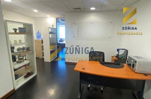 Excelente Oficina Ubicada En Moderno Edificio En Las Condes